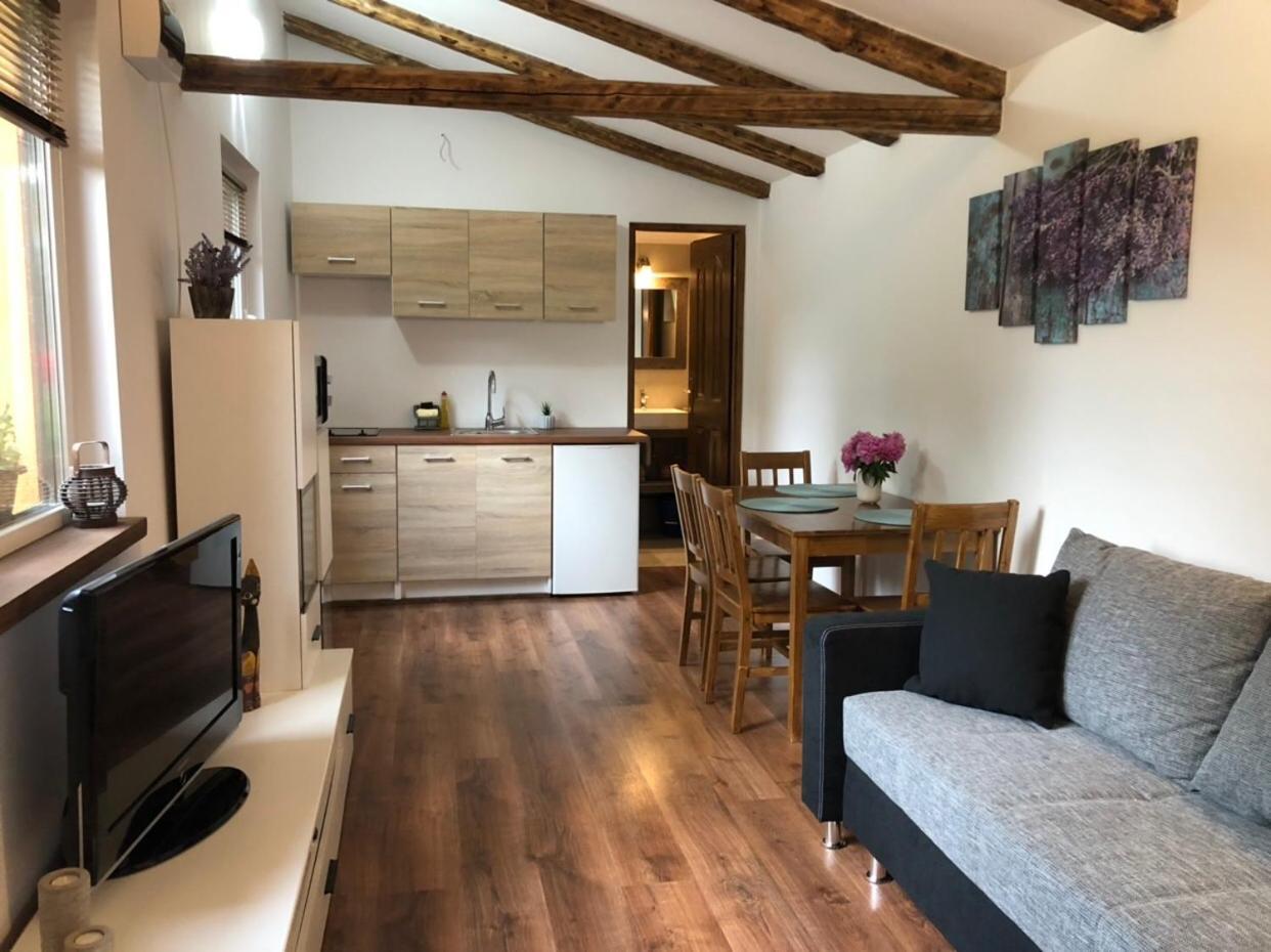 אגר Tulipan Apartman מראה חיצוני תמונה