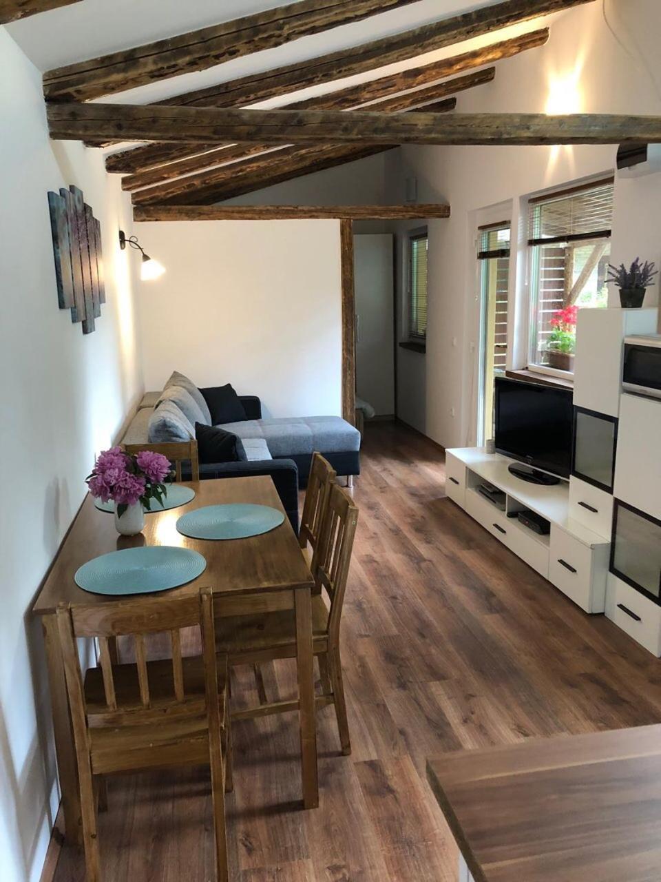 אגר Tulipan Apartman מראה חיצוני תמונה